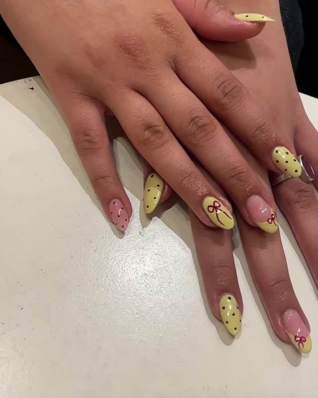 nails result at minou three